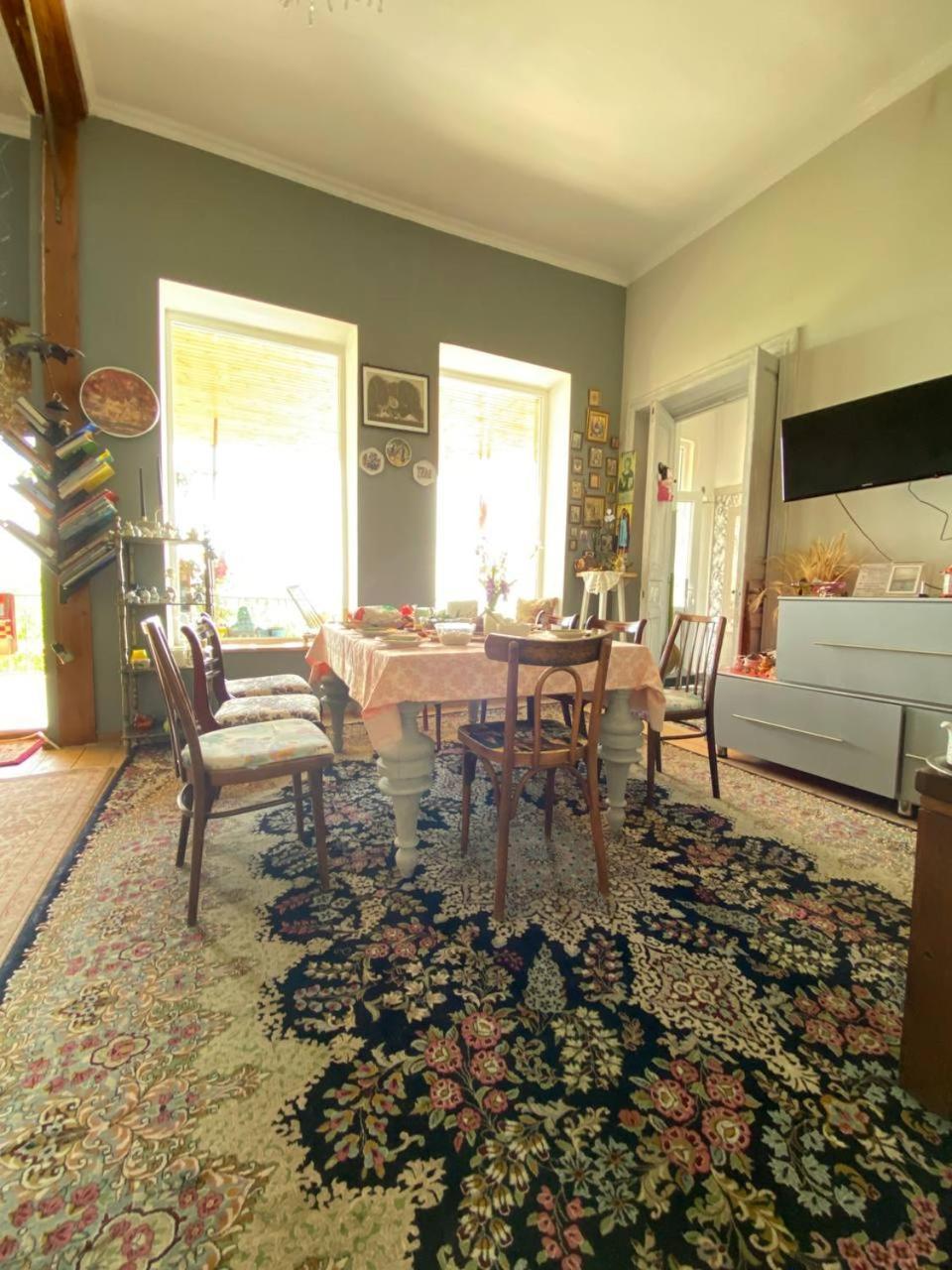 L House Hotel Telavi Kültér fotó